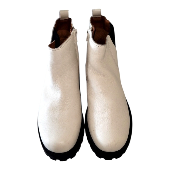 ZODIAC SHILOH,  IVORY LEATHER CHELSEA ANKLE BOOT.  NEW, 8.5 - Picture 8 of 13
